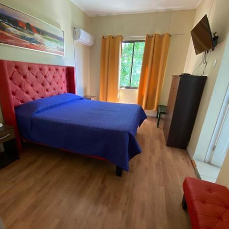 Intimo Hotel Los Heroes Сантьяго Экстерьер фото