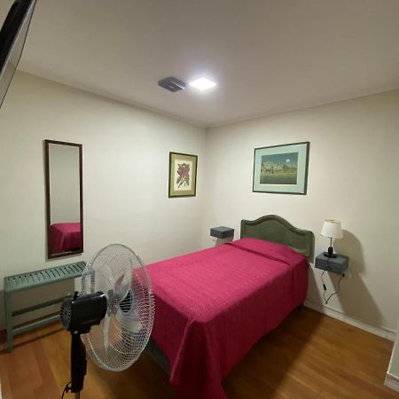 Intimo Hotel Los Heroes Сантьяго Экстерьер фото