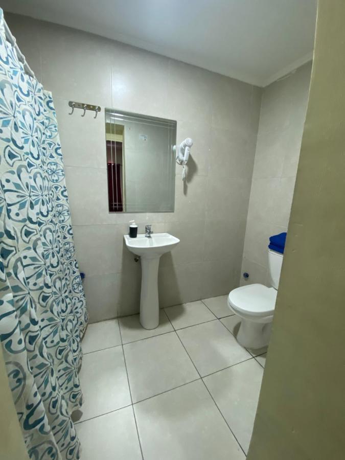 Intimo Hotel Los Heroes Сантьяго Экстерьер фото