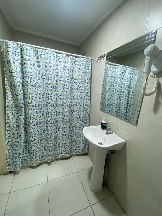 Intimo Hotel Los Heroes Сантьяго Экстерьер фото