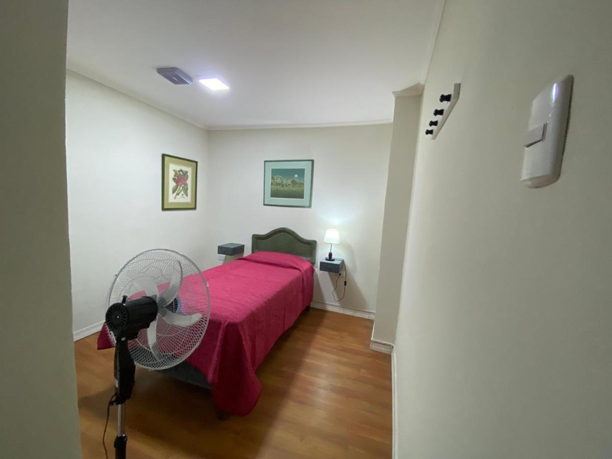 Intimo Hotel Los Heroes Сантьяго Экстерьер фото